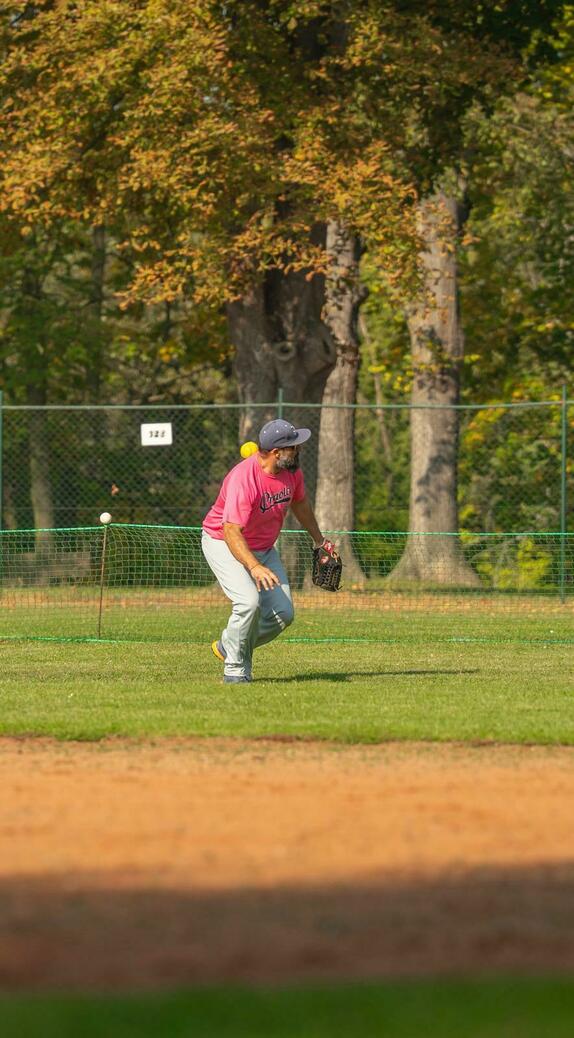 SLOWPITCH 8
